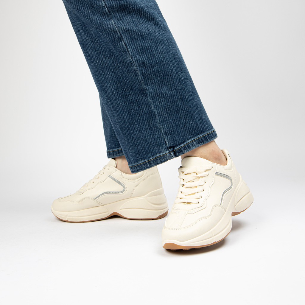 Giày MWC 0531 - Giày Thể Thao Nữ Đế Cao Da Phối Sọc Năng Động Cá Tính Màu Trắng Kem