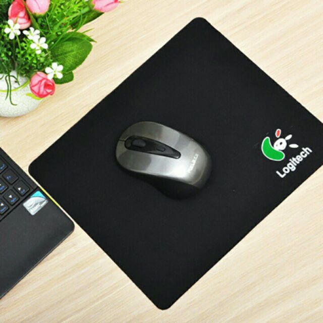 Miếng lót chuột Logitech 18×22cm | WebRaoVat - webraovat.net.vn