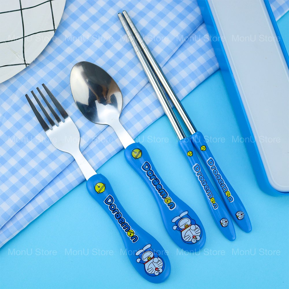 Set 3 món muỗng nĩa đũa trẻ em DORAEMON DOREMON dễ thương cute MON0062 (Tặng kèm hộp nhựa)