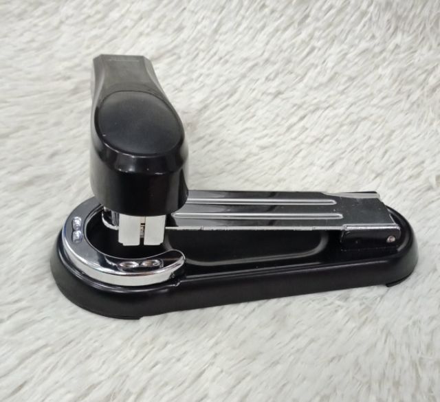 Bấm kim xoay 3 chiều Stacom C110 24/6 8936044390192