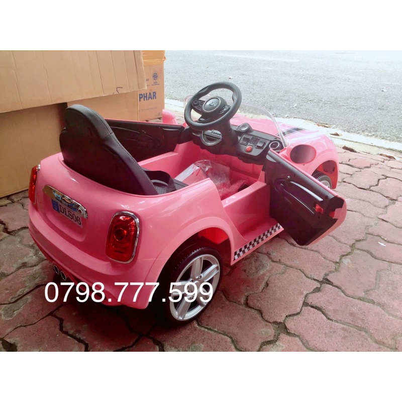 Xe điện mini cooper hồng bé gái