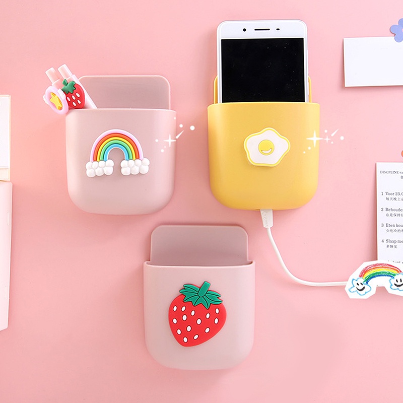 Ống để remote có lỗ sạc điện thoại dán tường độc đáo