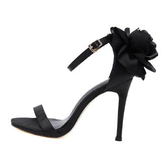 【CATs Shoes】Ready Stock 35-40 Big Flower Sandals Button High Heels Peep Toes Fine Heel Women Shoes