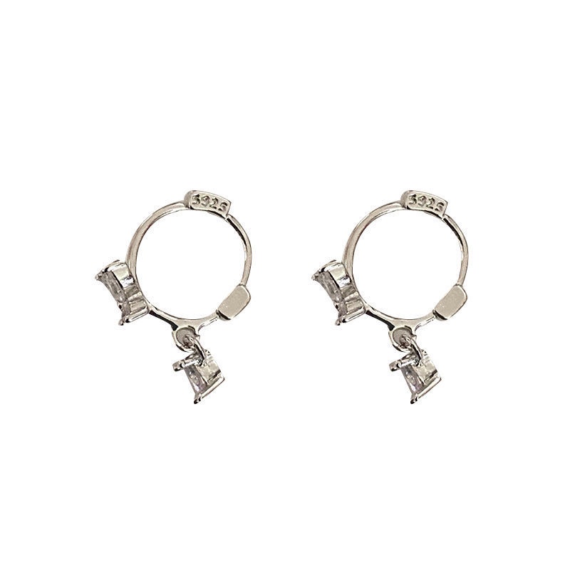 1 Khuyên Tai Bạc Đính Đá Zircon Hình Bướm Dễ Thương Cho Nữ
