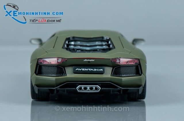 Xe Mô Hình Lamborghini Aventador Lp700 1:18 Welly-Fx (Xanh Rêu)