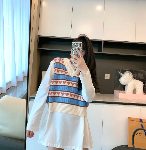 Áo Gile New College Knitted Vest Women's Korean Versatile Loose V-neck Love Vest