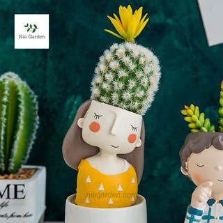 Chậu cô gái áo vàng trồng cây sen đá cây cảnh nhỏ để bàn Nia Garden N4