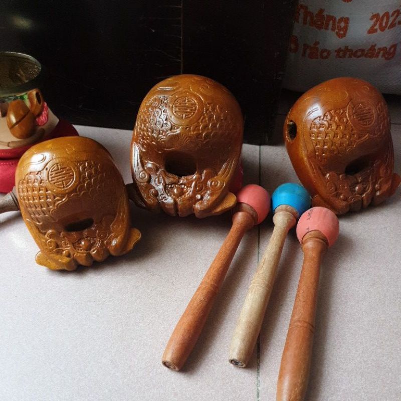 Chuông VN, mõ lõi mít đặc biệt tiếng êm dùi bọc cao su đk 9cm, 10cm