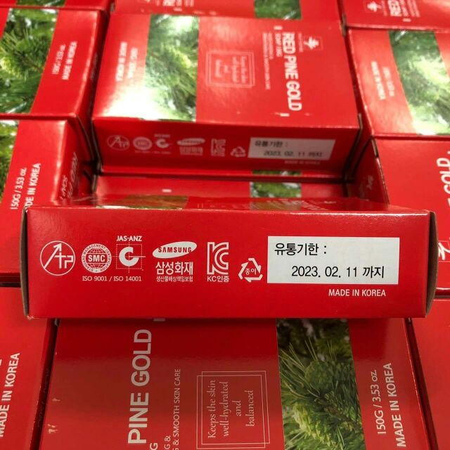 Xà phòng tinh dầu thông đỏ Red Pine Gold 150gr - Xà bông cục Hàn Quốc XPREDPINE150