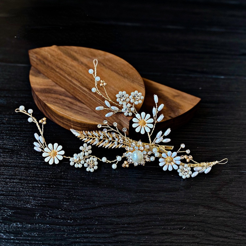 Kẹp Tóc Hình Hoa Cúc Nhỏ Đơn Giản Thời Trang Và Phổ Biến Dành Cho Cô Dâu