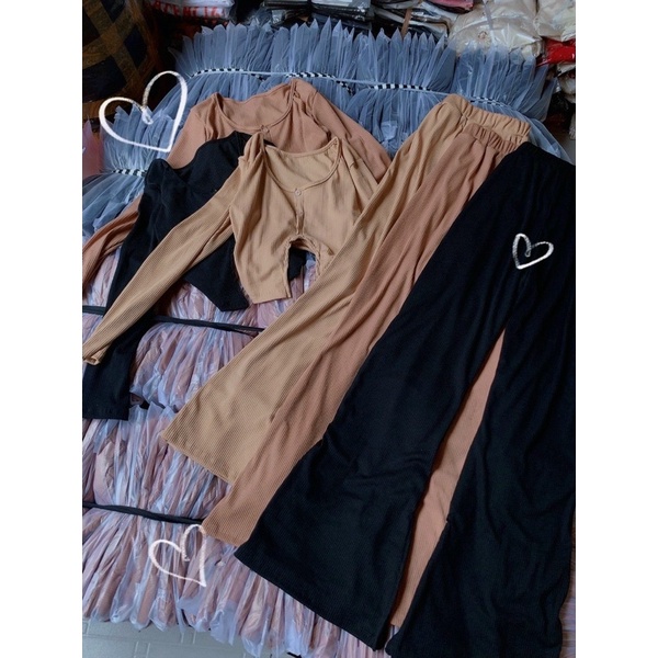 Set Bộ Gân Tăm Áo Tay Dài Núc Đính Croptop Khoét Quần Dài Loe Xẻ Tà Ống