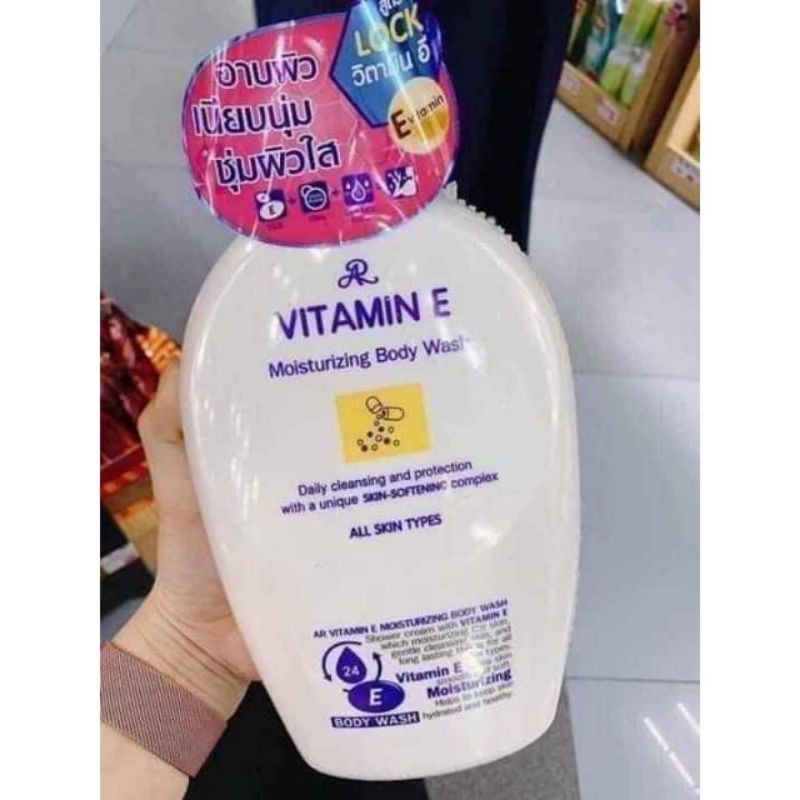 SỮA TẮM VITAMIN E 800ML