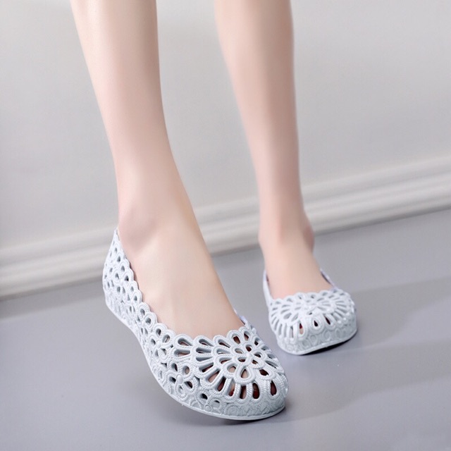 Giầy nhựa mềm nhẹ chống nước có kèm ảnh thật | BigBuy360 - bigbuy360.vn