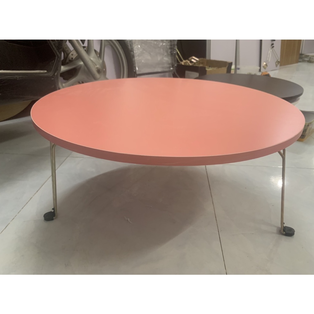 Bàn Tròn Nhiều Màu