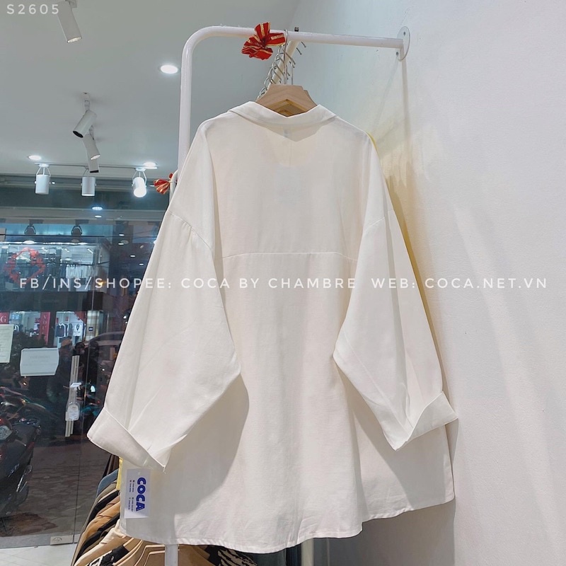 Áo sơ mi fom thụng .