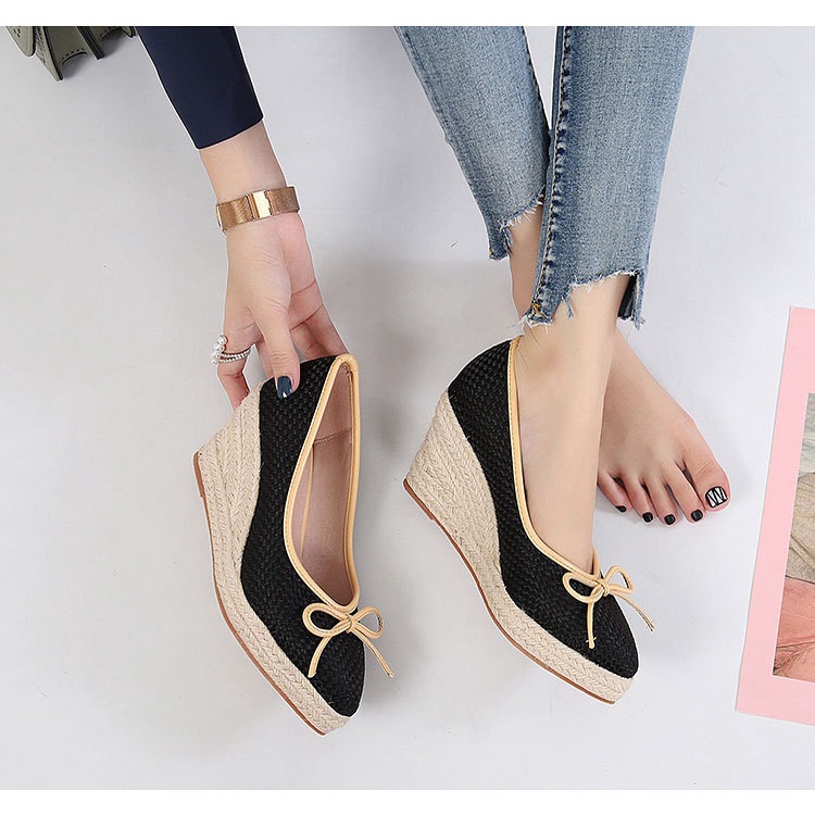 Giày cao gót đế xuồng bọc cói 7cm, mũi đính nơ thanh lịch