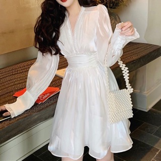 Đầm lụa phi bóng phối tay voan hở lưng‼️‼️