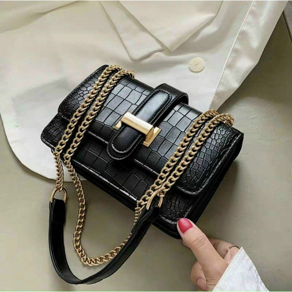 Túi Xách Nữ Hàng Thiết Kế Siêu Đẹp Túi Đeo Chéo Nữ Dây Xích Phối Da Phong Cách Cá Tính BIBIBAGS BB05