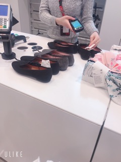 Giày h&m sale 70%
