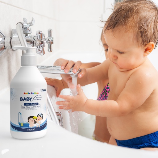 Sữa Tắm Gội Toàn Thân Chai 500ml Cho Bé Không Cay Mắt 3in1 Hương Đào Thơm Mát Smile Bubble