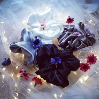 Scrunchies trơn phi bóng trắng, đen, xám nhạt, xám đậm, xám chì, thun buộc tóc trơn thời trang