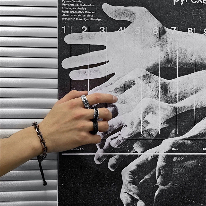 Nhẫn thép titan phối dây xích xoay được phong cách harajuku cá tính dành cho nam và nữ 22777