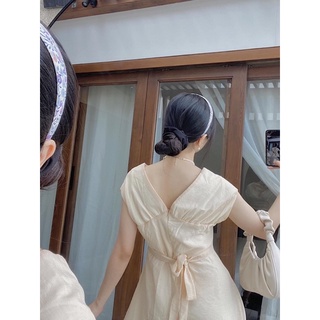 Đầm midi voan tơ xếp eo cổ V