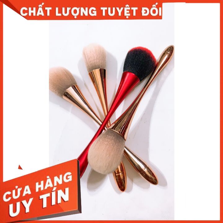 Cọ phủi móng da năng đủ màu có 2 loại cán dài và cán ngắn-chất cọ mềm vừa  dễ dàng phủi sạch lớp bụi móng tay