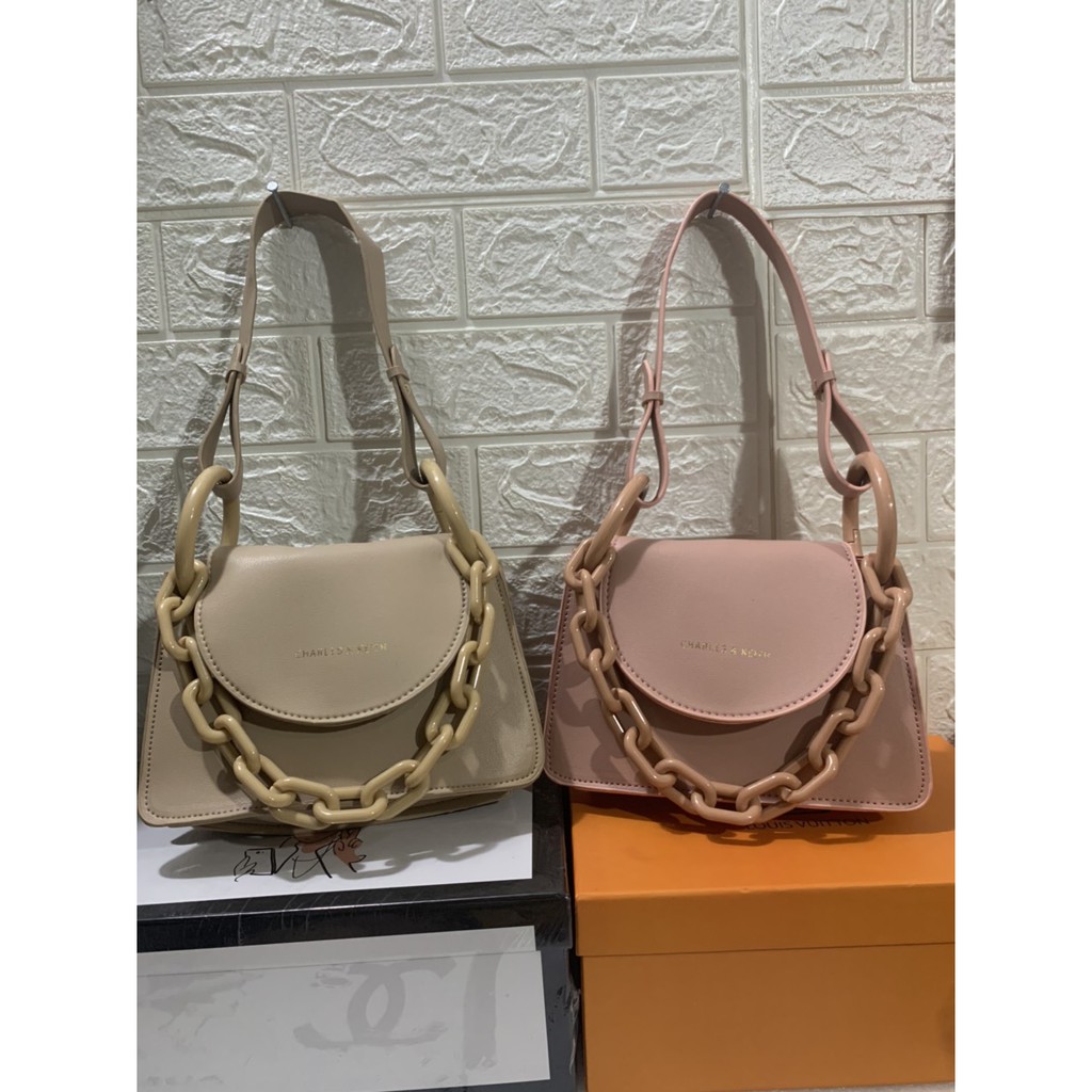 Túi C.N.K xích to da trơn mềm