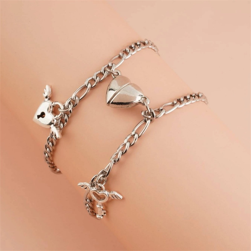 Set 2 Vòng Tay Thép Titan Mặt Khóa Trái Tim Có Nam Châm Thời Trang Cho Cặp Đôi