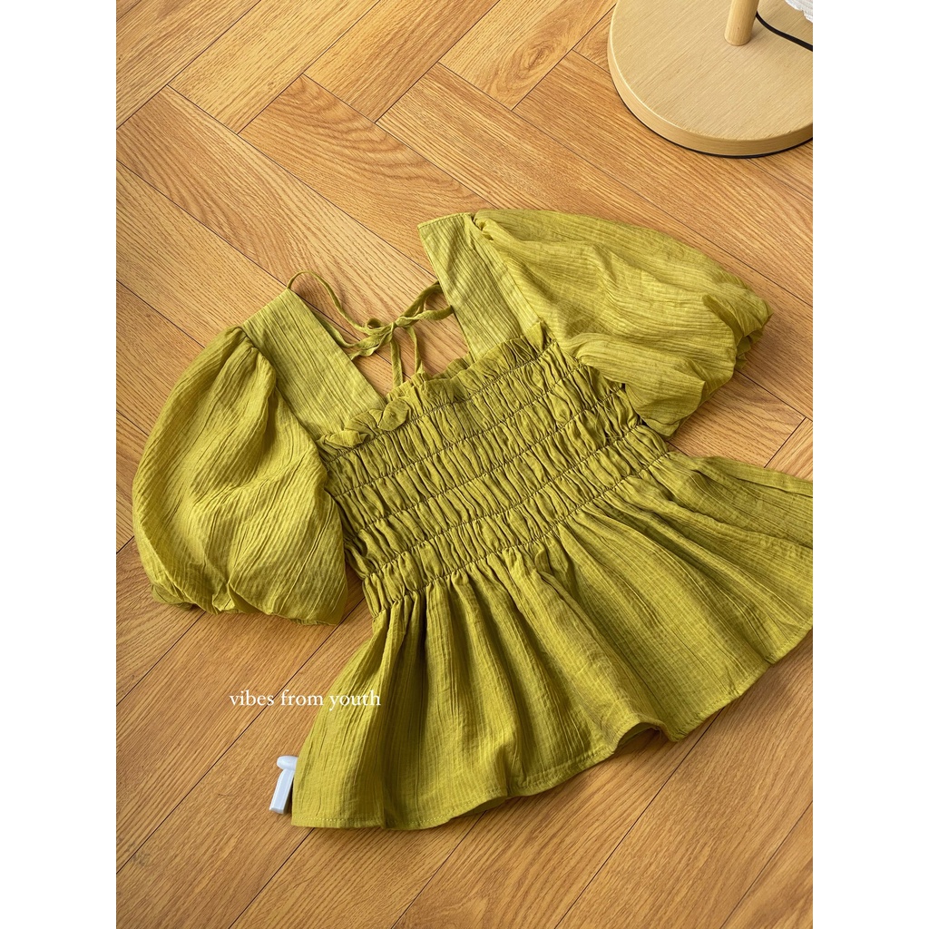 ÁO CỔ VUÔNG NHÚN NGỰC_AV1373