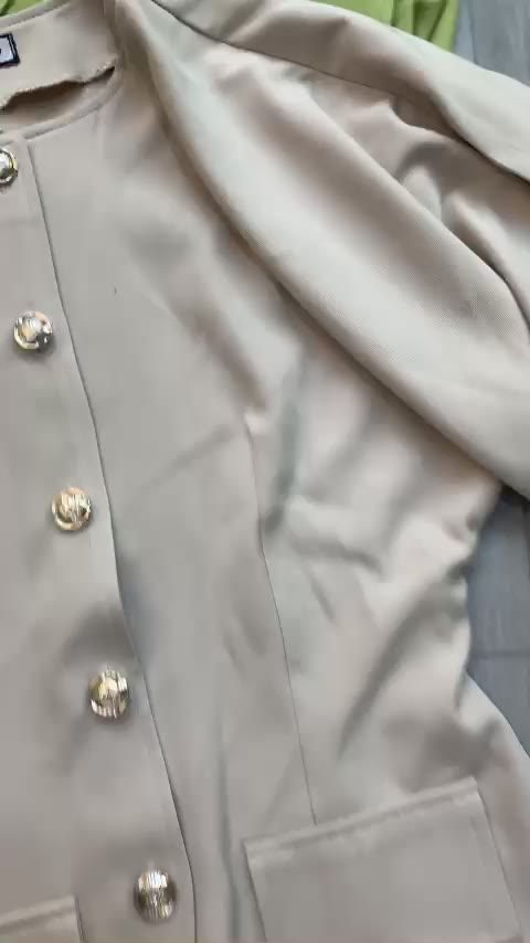 Áo sơ mi kiểu tay liền có nắp túi dáng ôm 164 | BigBuy360 - bigbuy360.vn