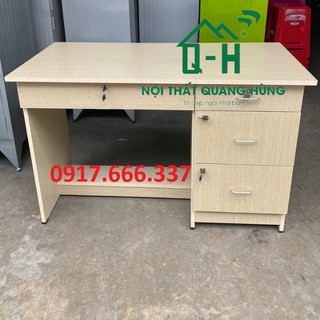 Bàn làm việc ván ép 4 ngăn kéo màu kem dành cho văn phòng giá rẻ