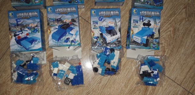 Lắp ráp 1 hộp LegoXe tàu các loại có nhiều chi tiết bằng nhựa ABS B213