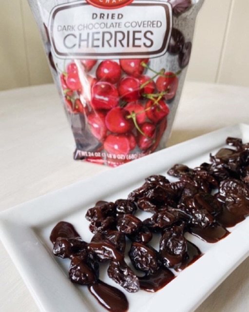 Combo 3 gói: cherry, việt quất, socola bọc cherry | BigBuy360 - bigbuy360.vn