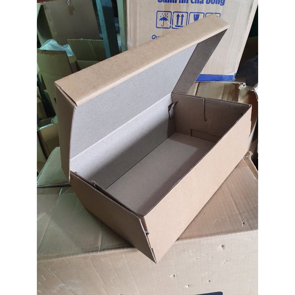 Hộp carton đựng giày có sẵn 31x19x11cm