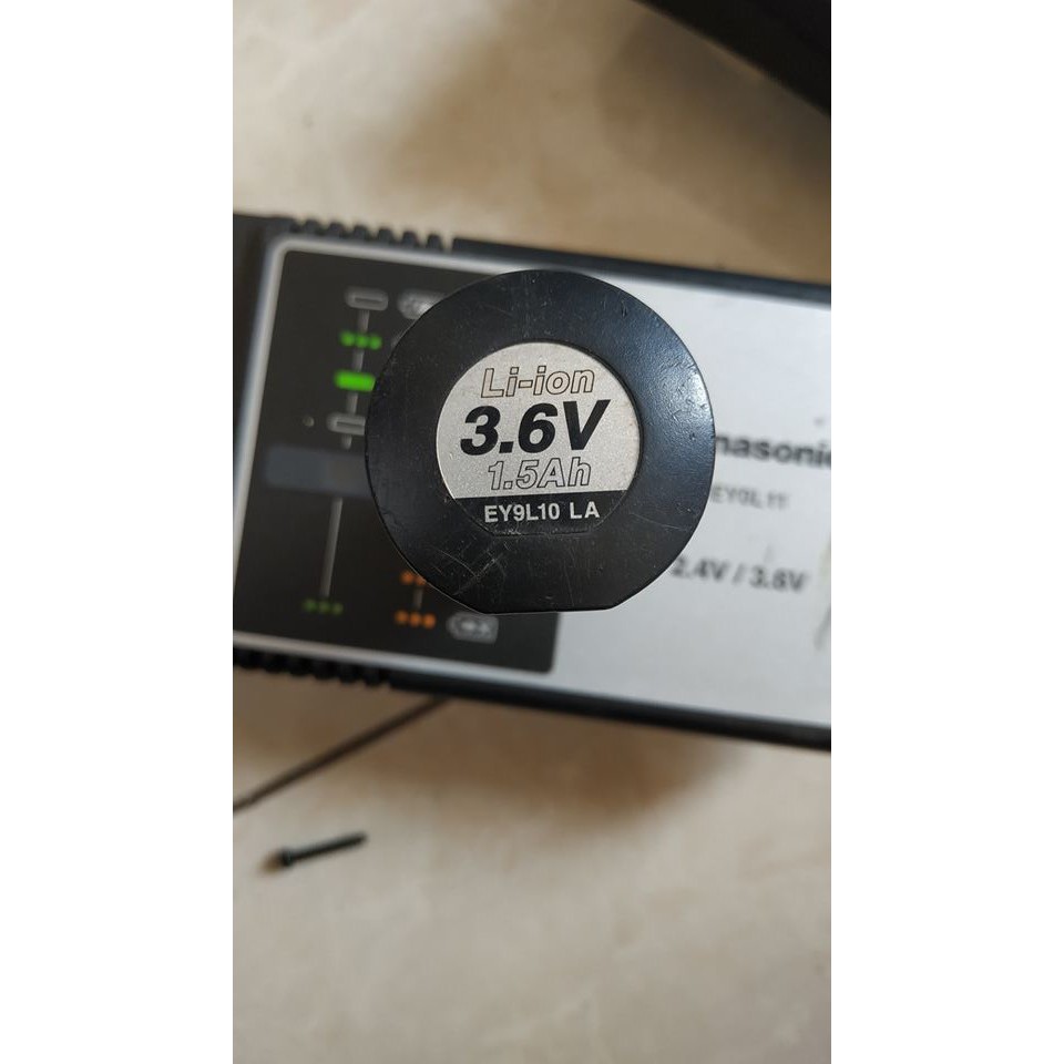 Sạc Panasonic EY0L11