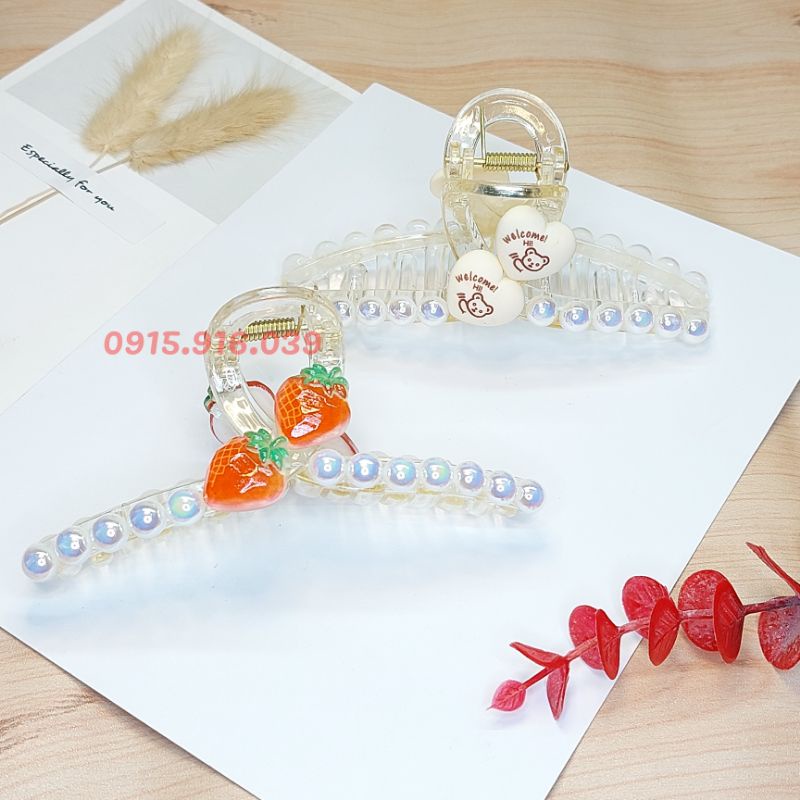 Kẹp tóc nhựa đính hạt châu có ánh nhũ