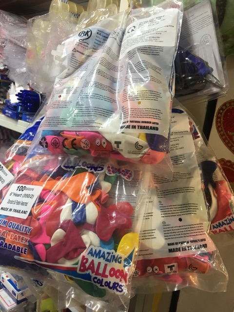 1 gói bong bóng Thái Lan 100 cái nhỏ hoặc 50 cái lớn