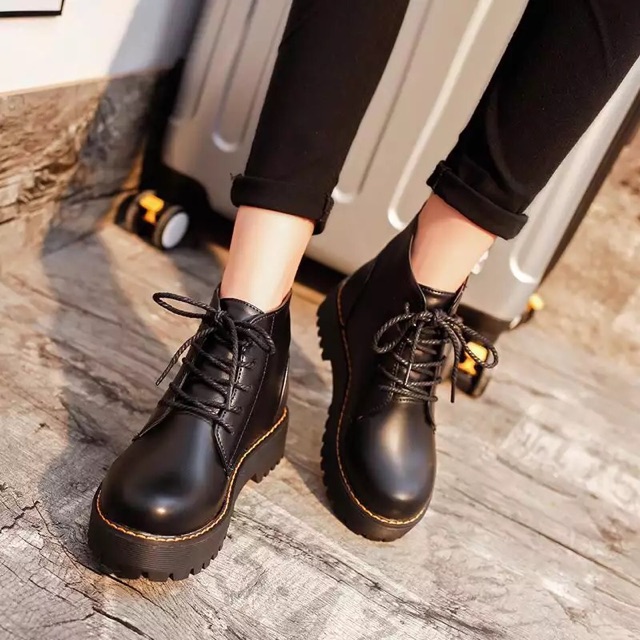 Giày ulzzang cao cổ dáng Martins đế 4cm mã A33