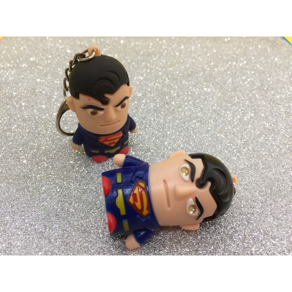 Móc khóa Superman đèn Led phát sáng mang âm thanh độc đáo-Móc khóa siêu nhân xanh đèn Led ngộ nghĩnh