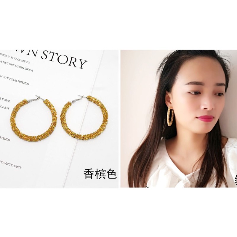 bông tai khoen tròn đính kim tuyến sang chảnh