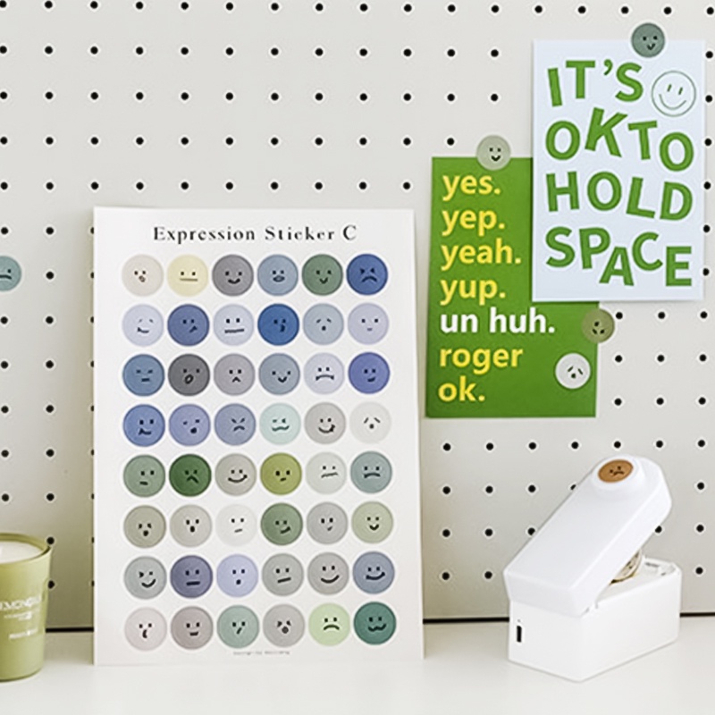 Miếng Dán Trang Trí Hình Mặt Cười Màu Sắc Đáng Yêu Độc Đáo