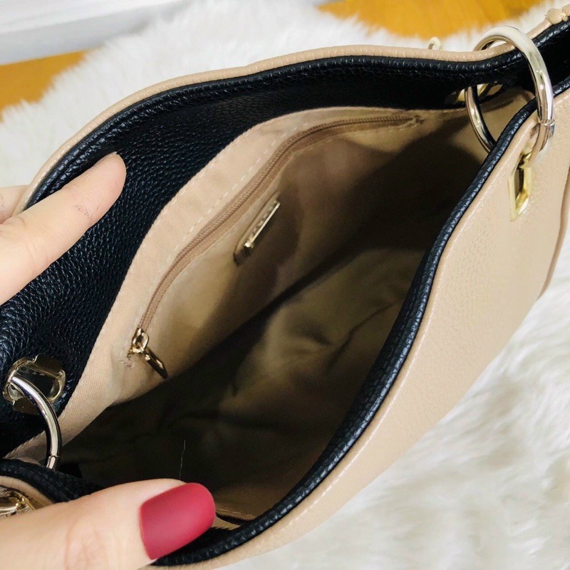 -Túi đeo chéo  Guez hobo crossbodybag-chất da mềm khoá vuông sang chảnh