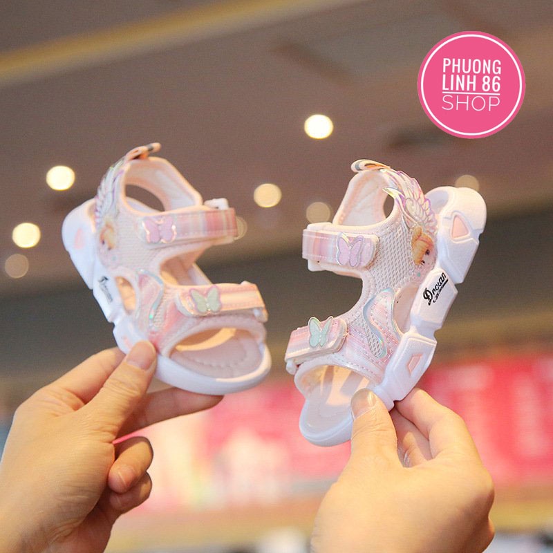 Dép Sandal Trẻ Em Bé Gái Từ 2 Đến 7 Tuổi Quai Ngang Đế Êm Siêu Nhẹ Họa Tiết Công Chúa Đáng Yêu Shop E70 (A02)