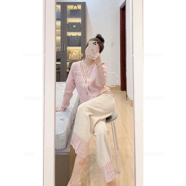 (Dưới 65kg) Đồ bộ pijama mặc nhà cổ lam chữ V LỤA MANGO cao cấp tay ngắn quần dài mặc nhà đi chơi đều sang
