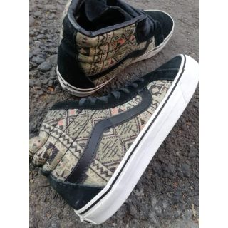 giày vans thổ cẩm size 42 chính hãng 2hand độc lạ cond 9