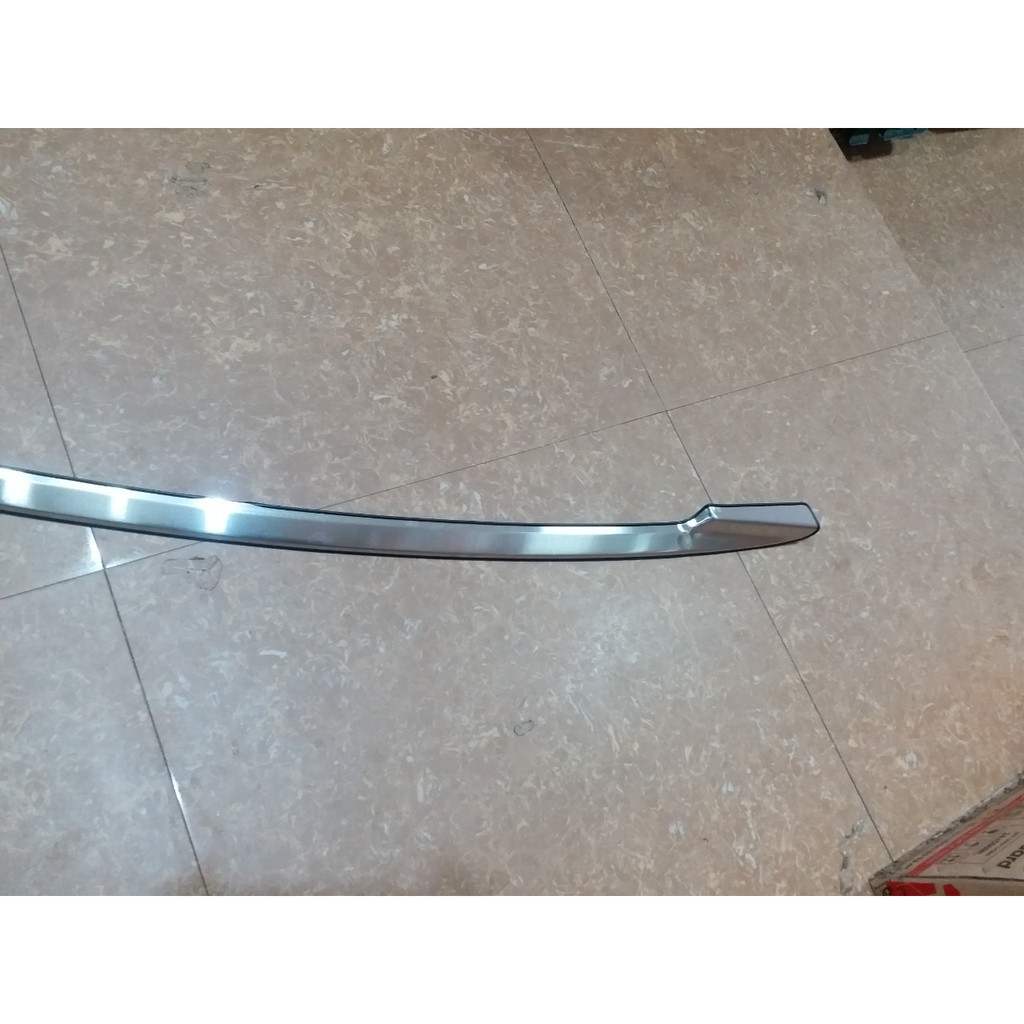 Chống trầy cốp Ngoài Inox xe Kia Sorento đời 2021