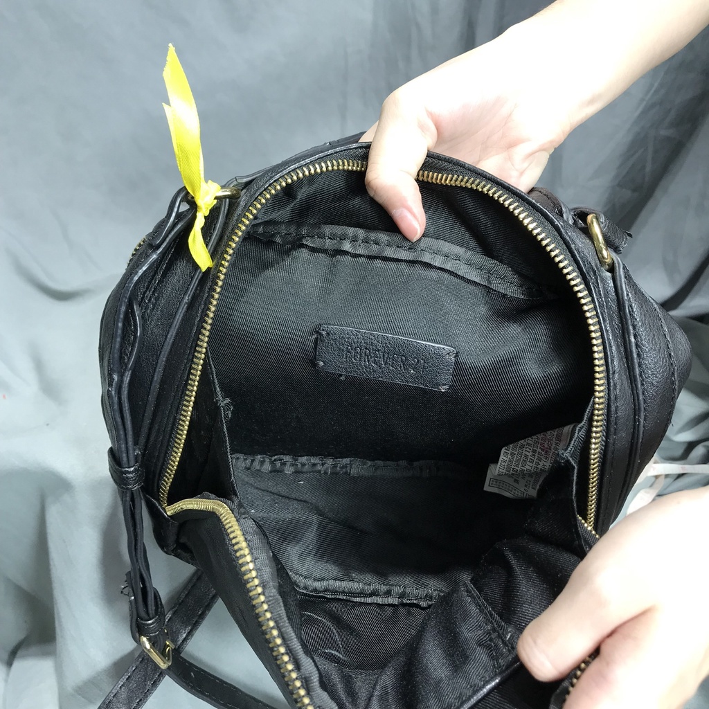 Túi si nhật da trơn màu đen hiệu FORE.VER 21