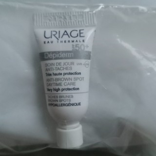 Kem chống nắng URIAGE DEPIDERM SPF50 SOIN DE JOUR ANTI-TACHES 3ml.